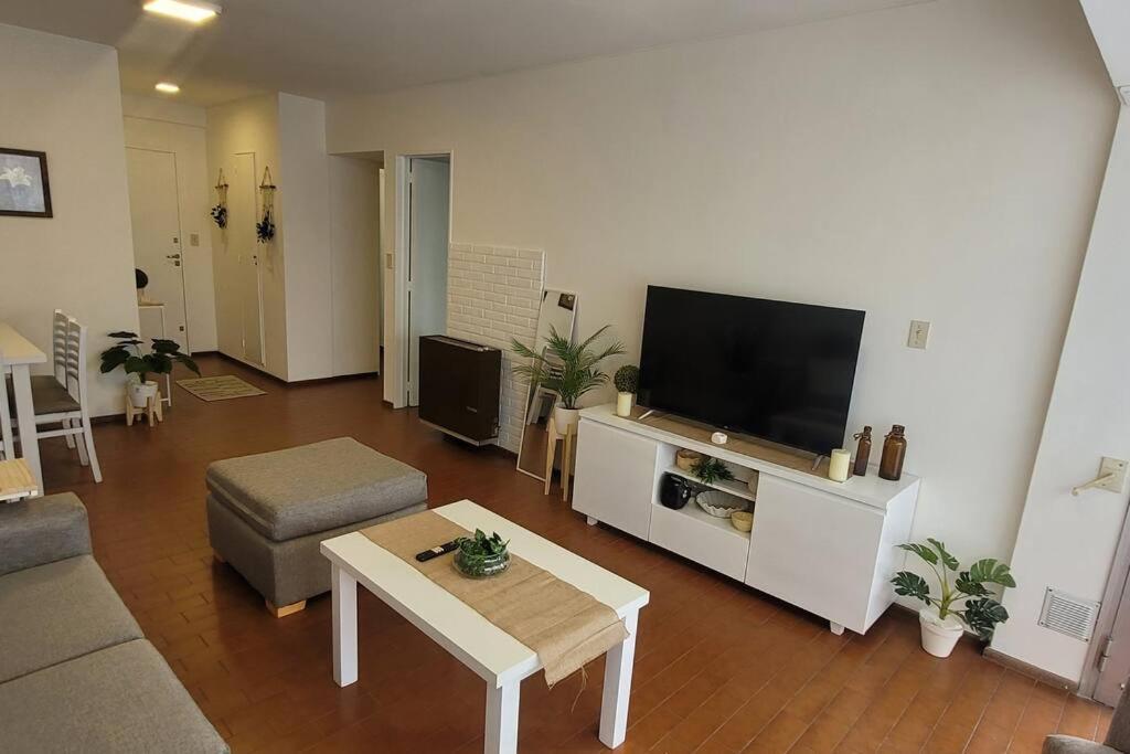 Hermoso Depto La Perla Balcon Cochera 5 Personas 8 Cuadras Del Mar * Mar del Plata